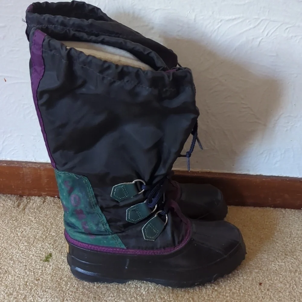 SOREL “FREESTYLE THERMO PLUS” BOOTS, WOMEN’S size 6 Vintage 90s